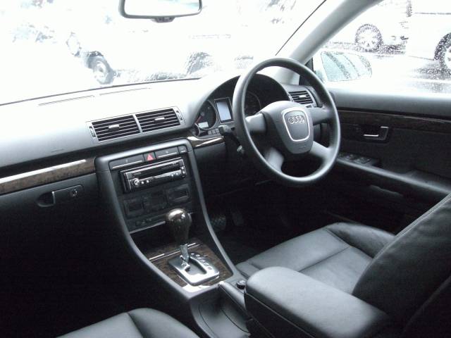 AUDI A4 1.8T SEパッケージ (売約済み)0000000962