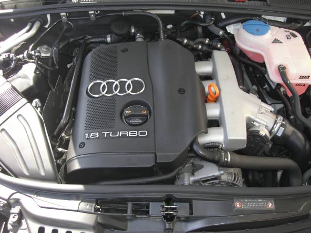 AUDI A4 1.8T SEパッケージ (売約済み)0000000977