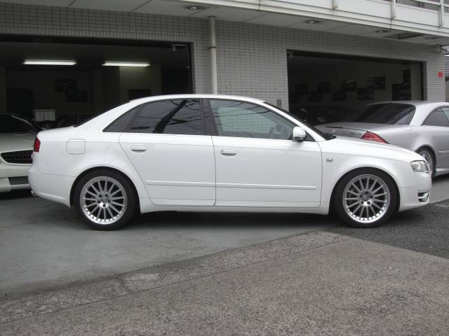 AUDI A4 1.8T SEパッケージ (売約済み)0000001179