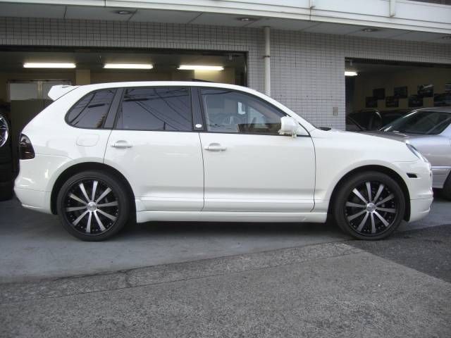 ポルシェCayenne Turbo　　       （TECHART ver）　　　　　　　　　　　　(売約済み)  0000001338