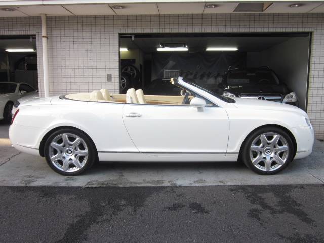 BENTLEYCONTINENTAL GTC 6.0 4WD 　　　　　　　　　　　（08y後期）(売約済み)0000004884