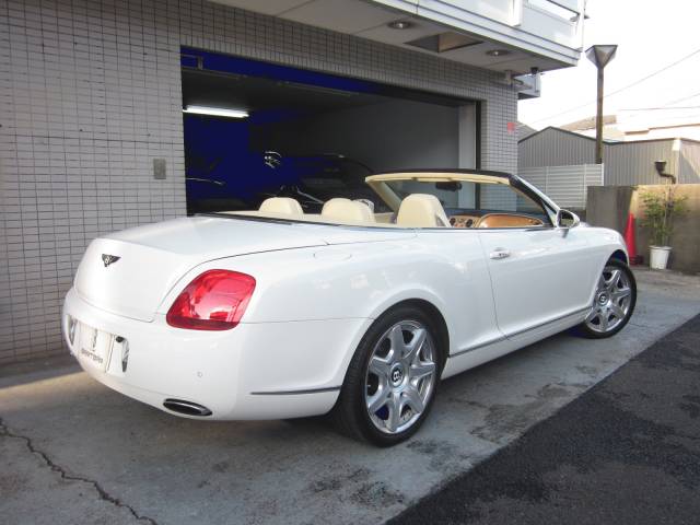 BENTLEYCONTINENTAL GTC 6.0 4WD 　　　　　　　　　　　（08y後期）(売約済み)0000004885