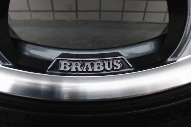 メルセデス・ベンツBRABUSＷ212 E-Cass用  BRABUS  mono block Q 20incご成約済み701602